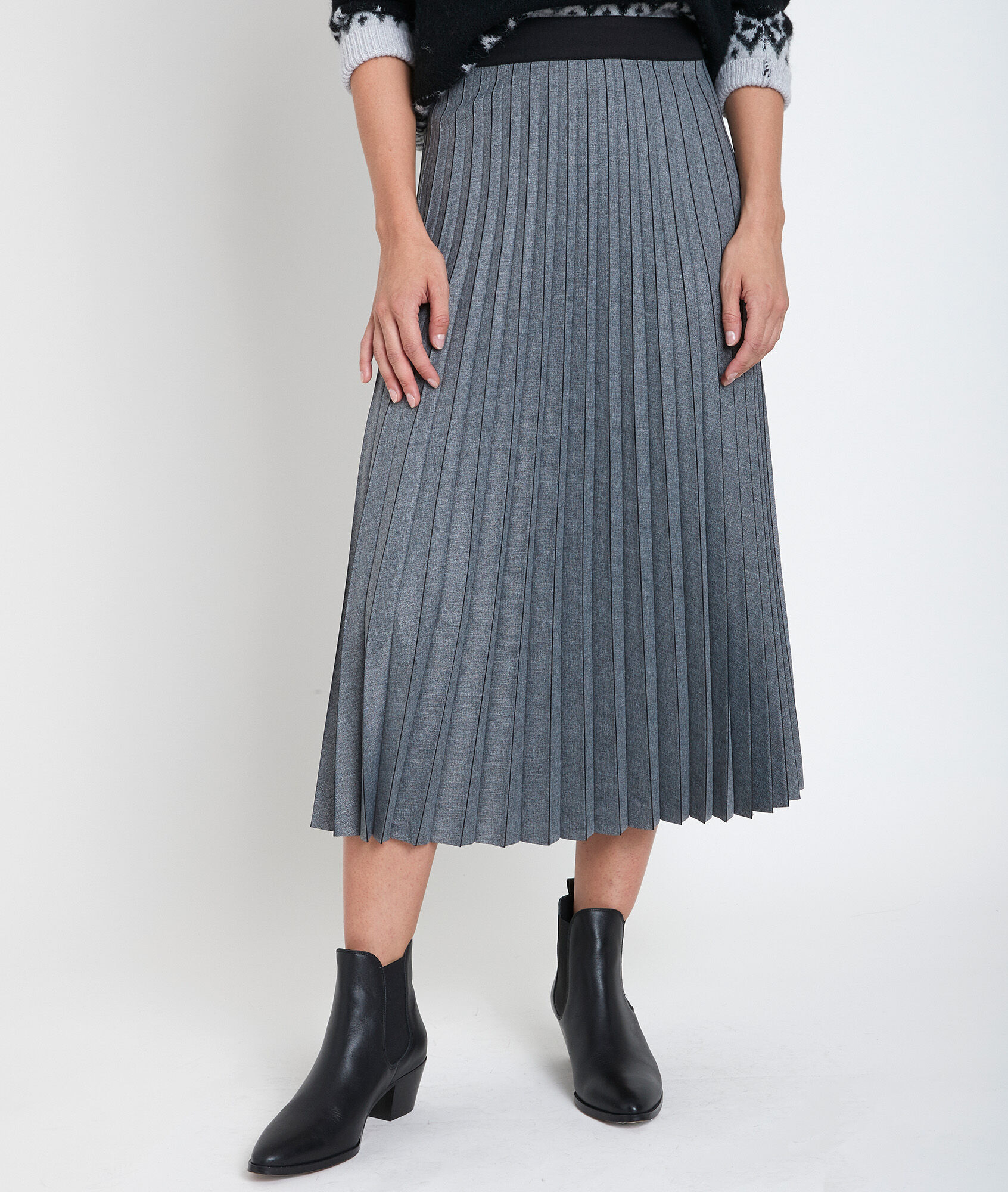 grey pleated maxi skirt