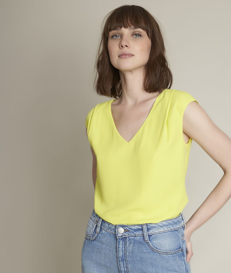 Neptune lemon two-fabric top lemon.