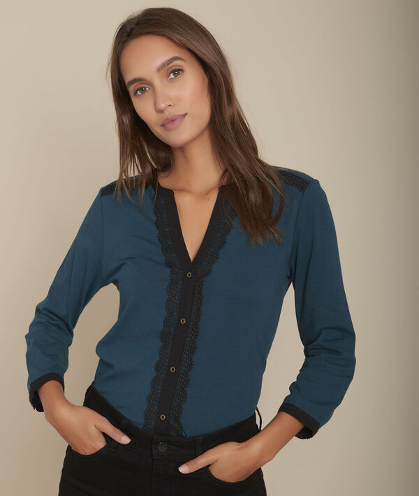 Cosmo cypress embroidered neckline T-shirt PhotoZ | 1-2-3