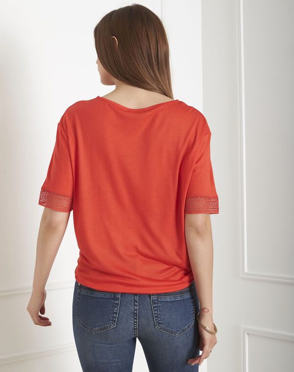 Pila red lace t-shirt with bow geranium.