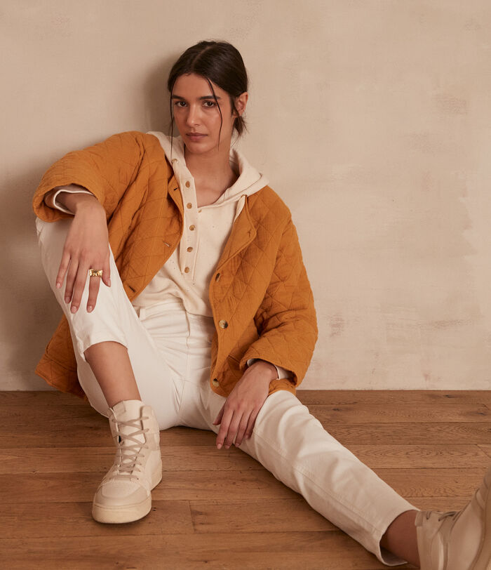 Solene, the iconic mom jeans in ecru cotton  PhotoZ | 1-2-3