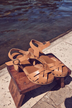 Camille Wood and Natural Leather High-heeled Sandals PhotoZ | 1-2-3