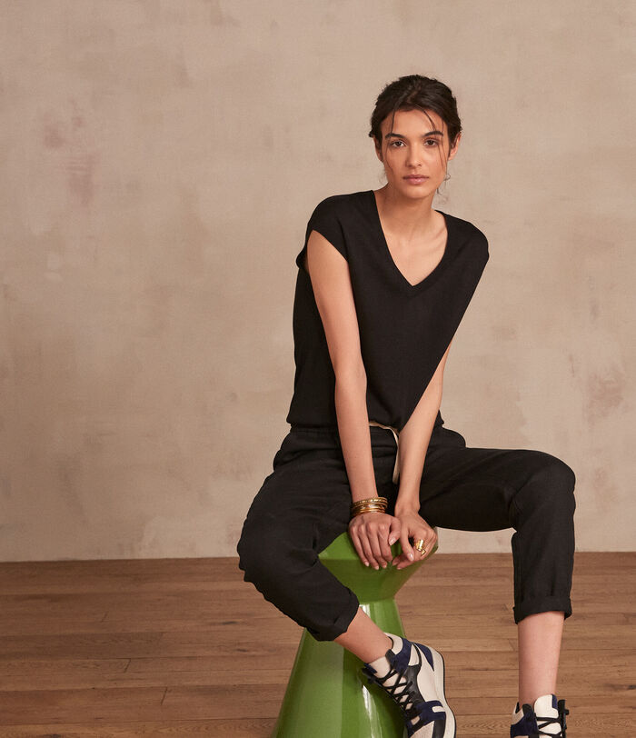 Noor black certified linen trousers  PhotoZ | 1-2-3