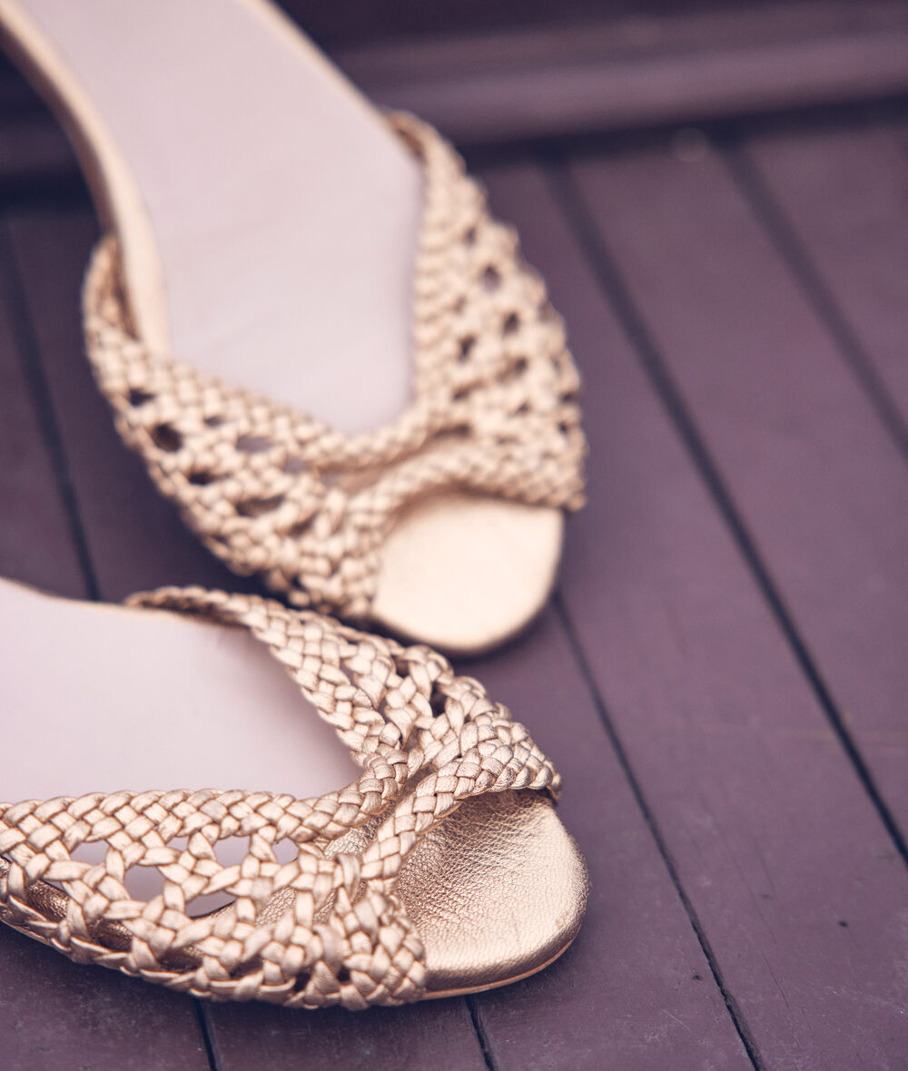 Val flat gold caned-leather sandals PhotoZ | 1-2-3