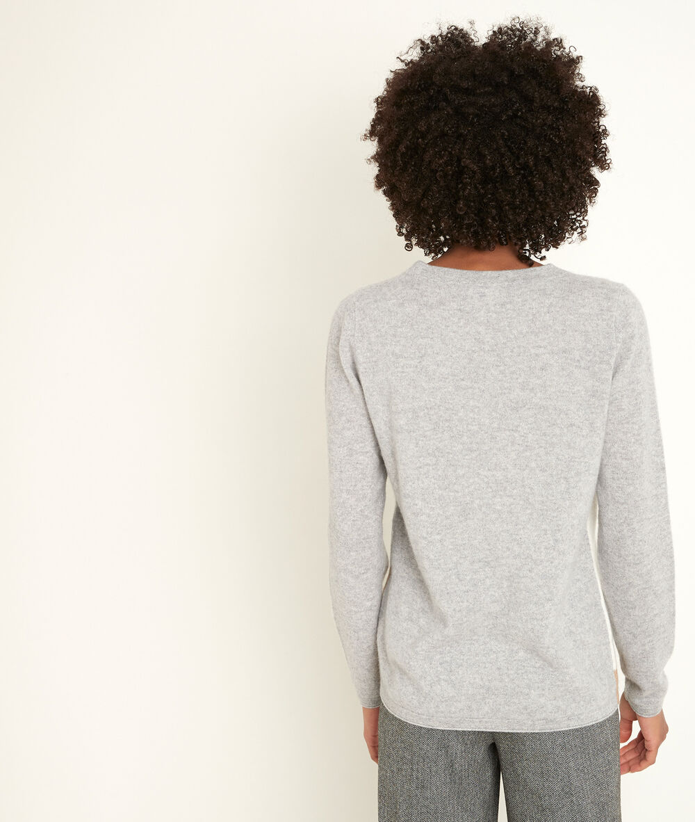 Raven colourblock cashmere pullover chine clair.