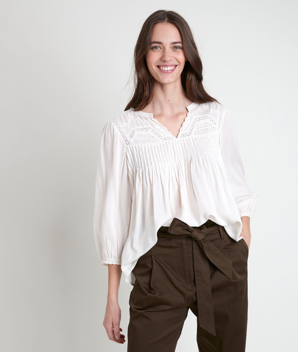 Tatiana ecru lace blouse ecru.