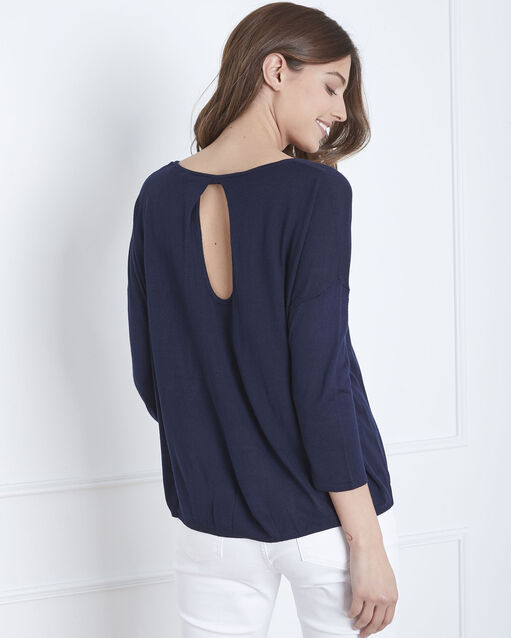 Avenir navy pullover with elegant neckline navy.