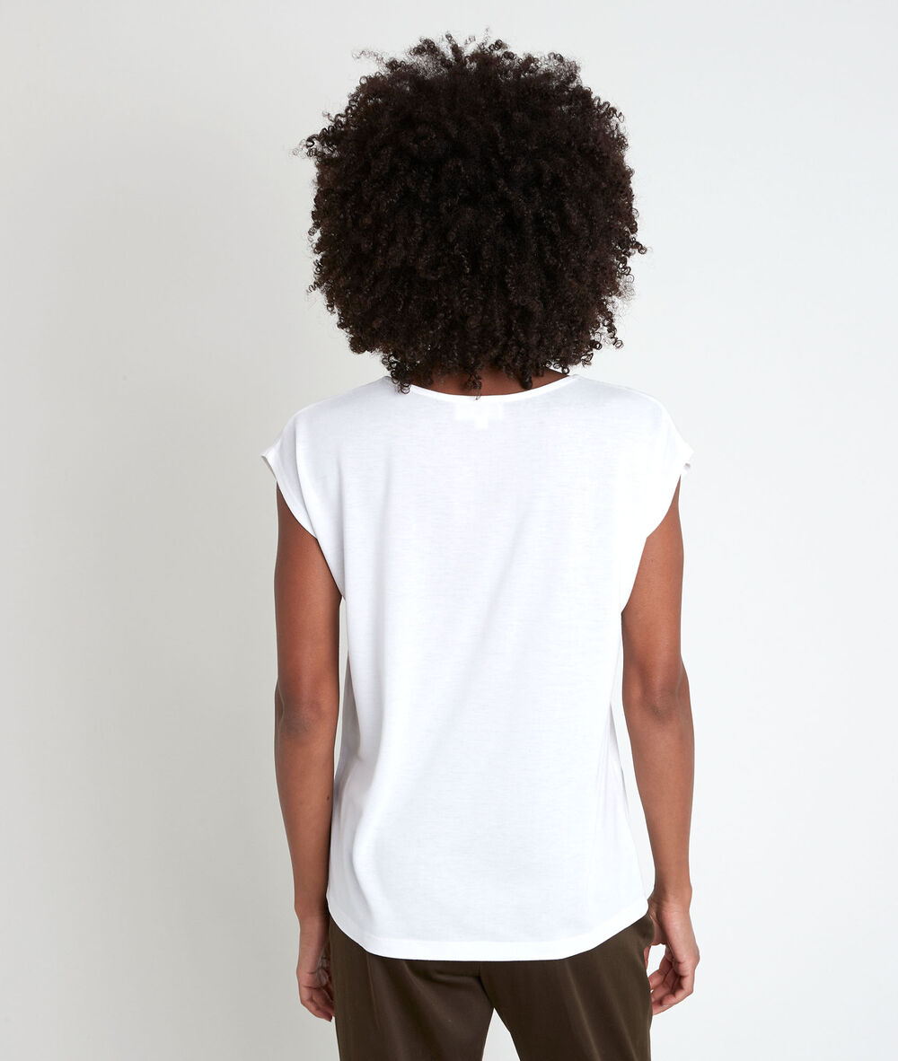 Idiane ecru top with lace neck ecru.