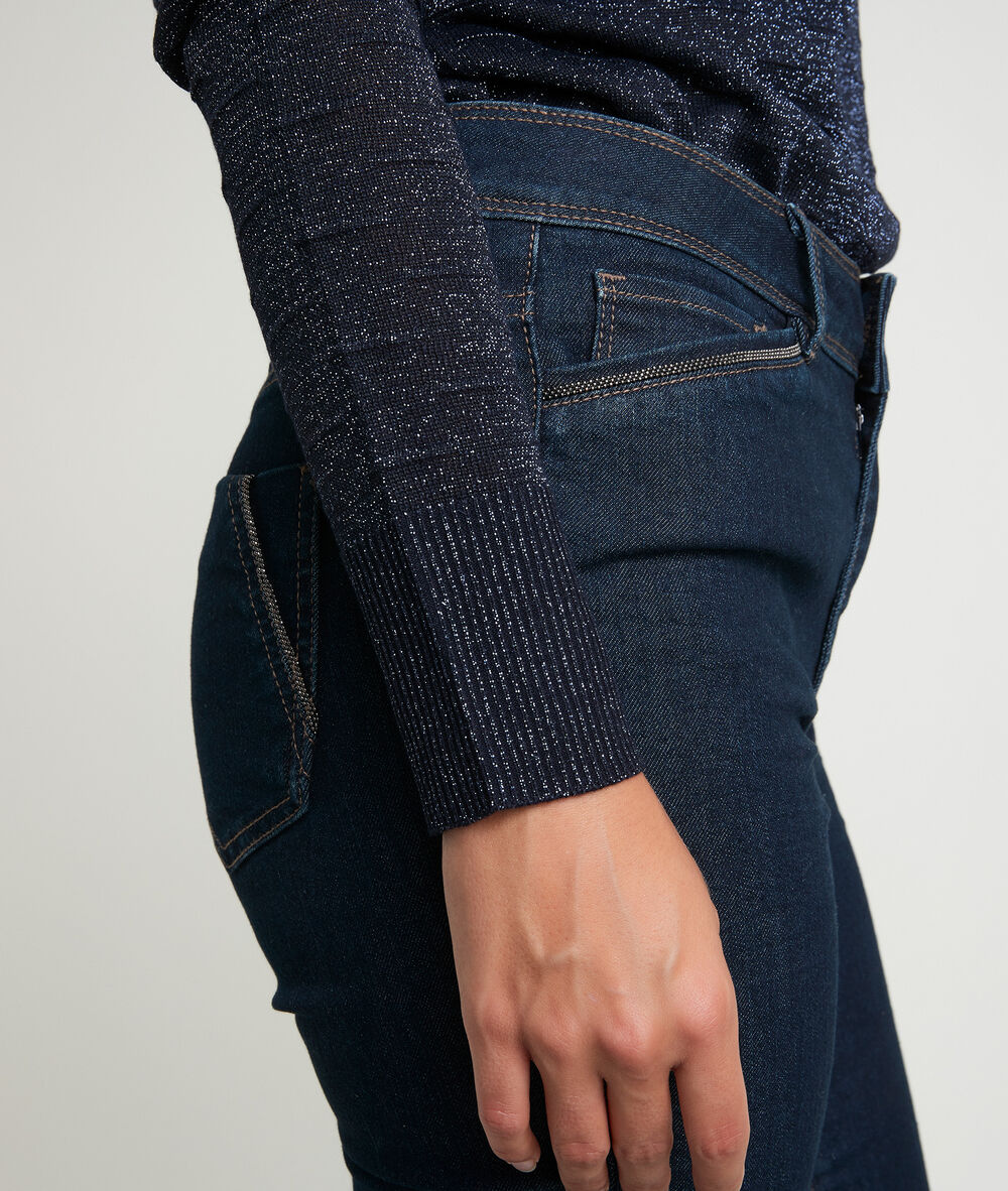 Prune, the iconic rinse slim-fit jeans rinse.