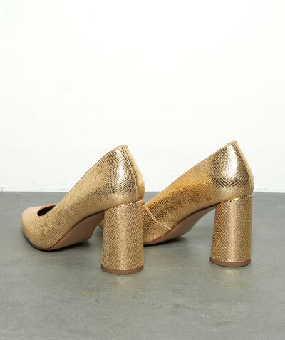Hagathe gold textured leather court shoes PhotoZ | 1-2-3