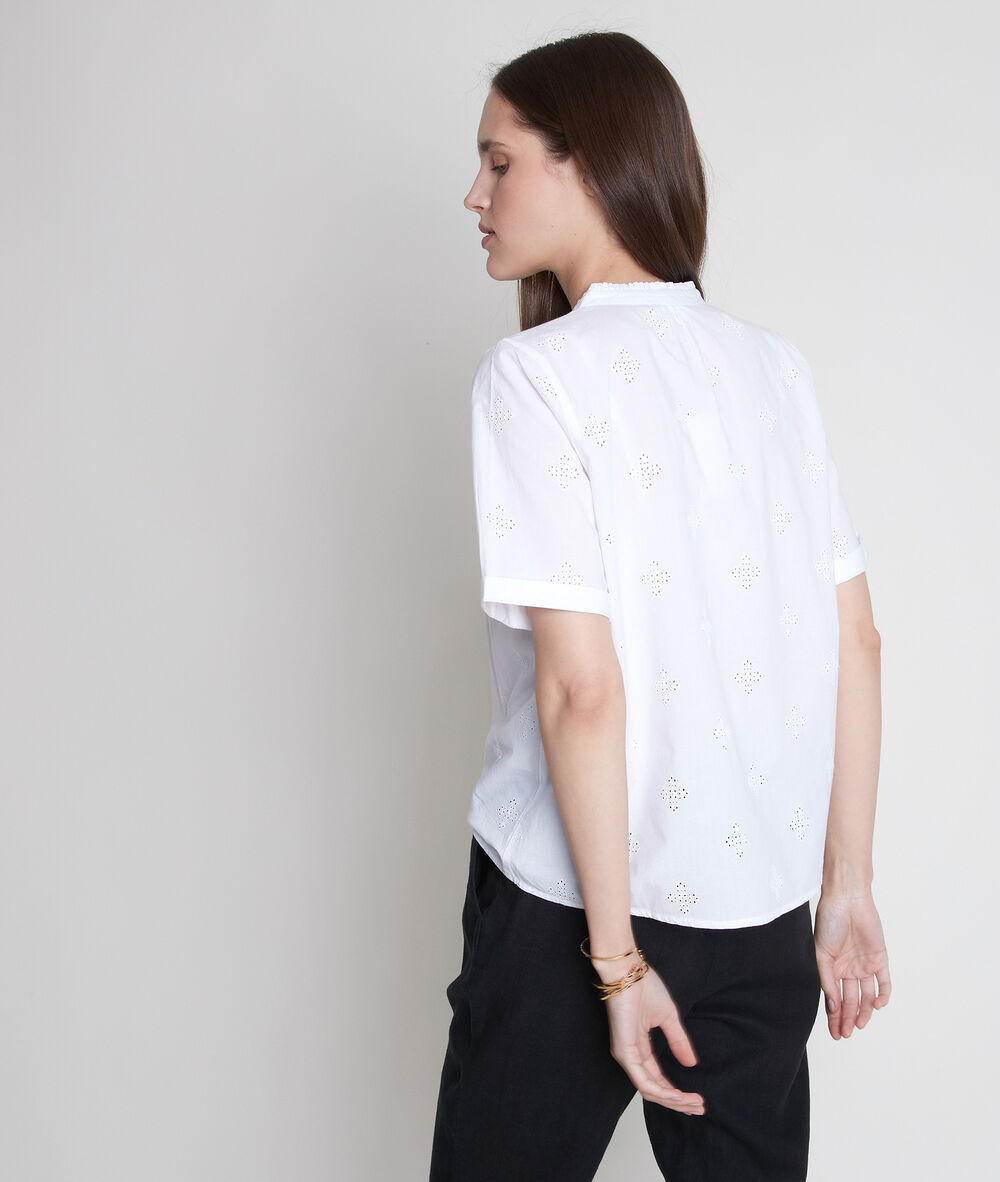 Tobias v-neck embroidered blouse ecru.