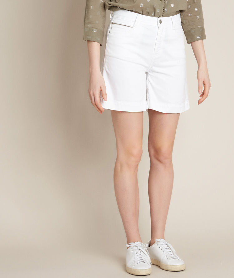 Alma white shorts white.