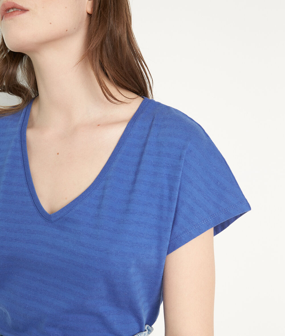 Maeva royal blue cotton and linen V-neck T-shirt  PhotoZ | 1-2-3