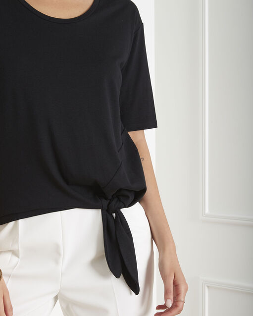 Philippine black t-shirt with bow black.