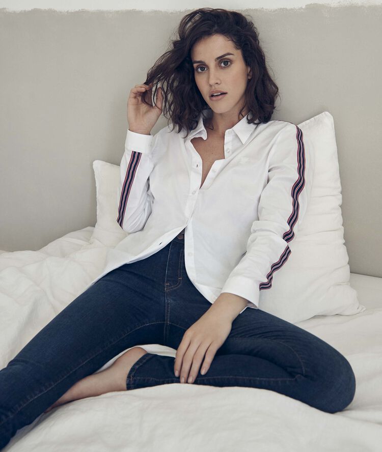 Melissandre white decorative trim poplin shirt white.