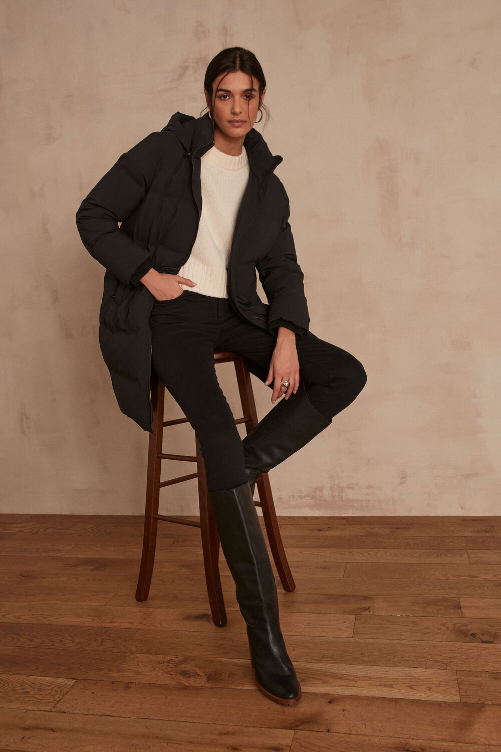 The iconic sultan trousers: black slim-fit cotton satin jeans black.