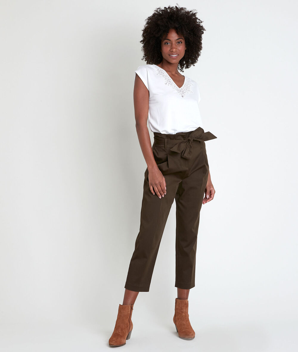 Idiane ecru top with lace neck ecru.