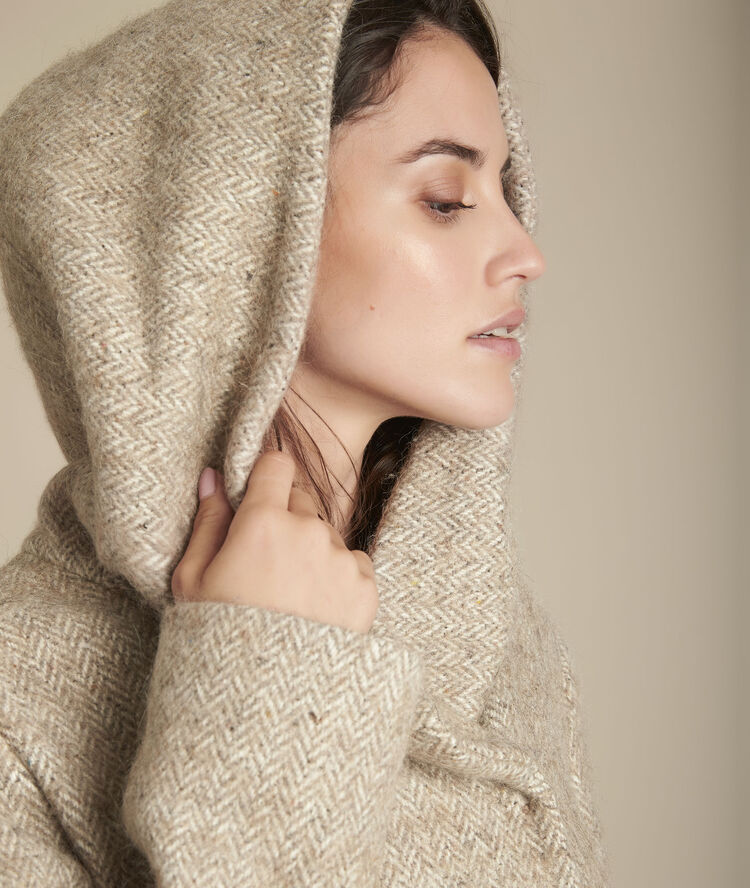 Edwin beige woollen coat beige.