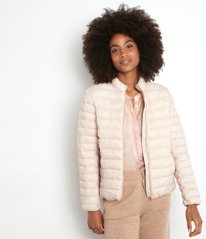OLIVIA lightweight padded jacket in beige nylon. PhotoZ | 1-2-3