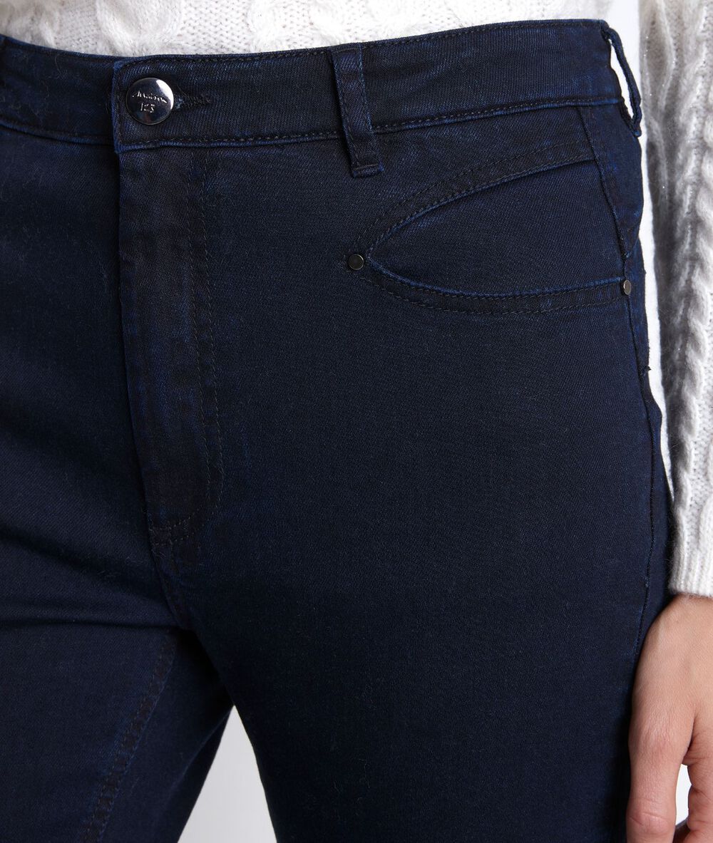 Honore, the iconic blue/black slim-fit jeans blue black.