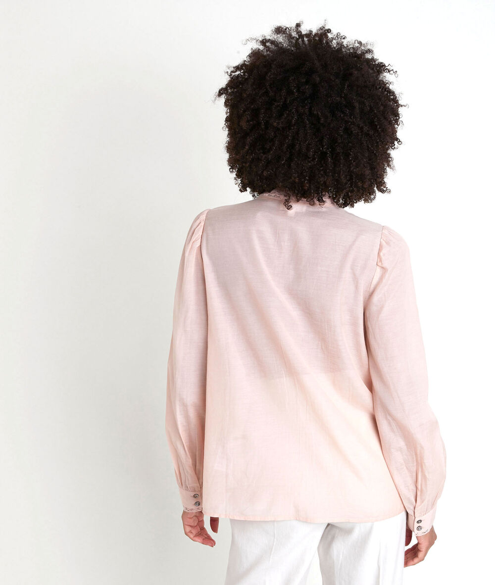 Tara lace powder blouse poudre.