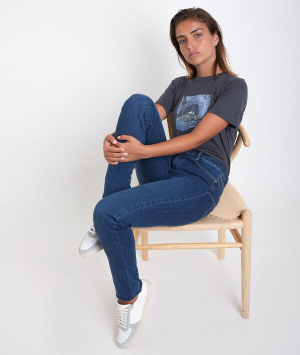 Suzy, the Iconic slim-fit stone used jeans | 1-2-3 Suzy, the Iconic slim-fit stone used jeans PhotoZ | 1-2-3