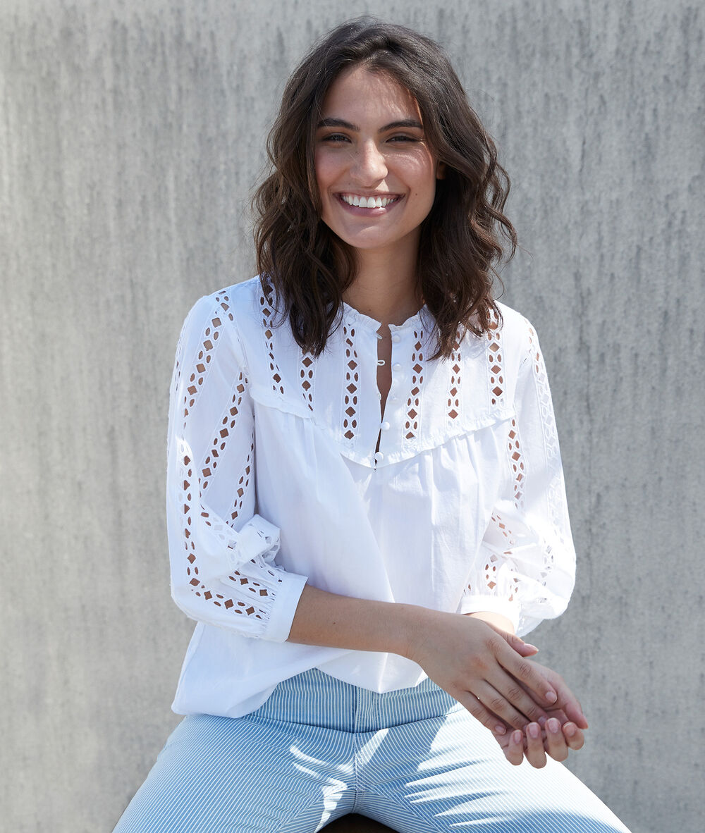 Enola lace blouse white.
