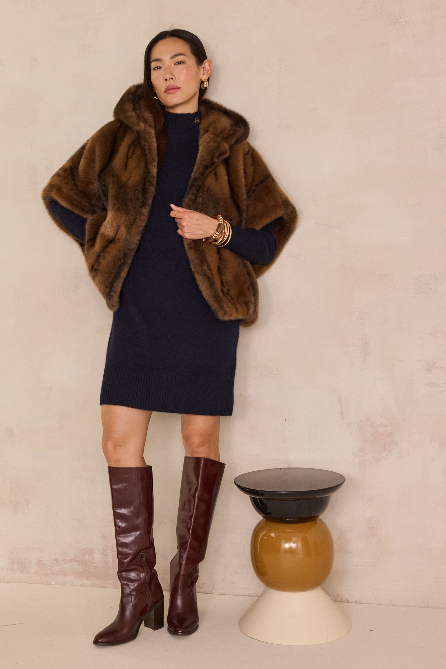 DAYANA fluffy cape coat woman | BROWN | Maison 123