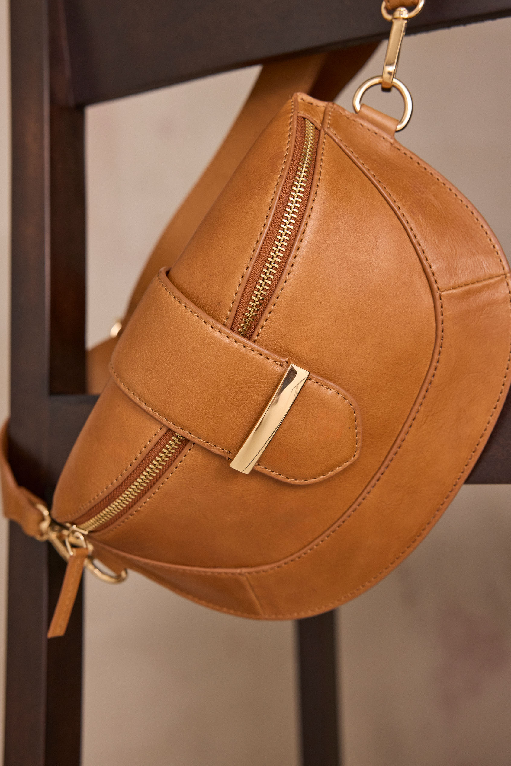 MARCEL leather belt bag woman | LIGHT CAMEL | Maison 123