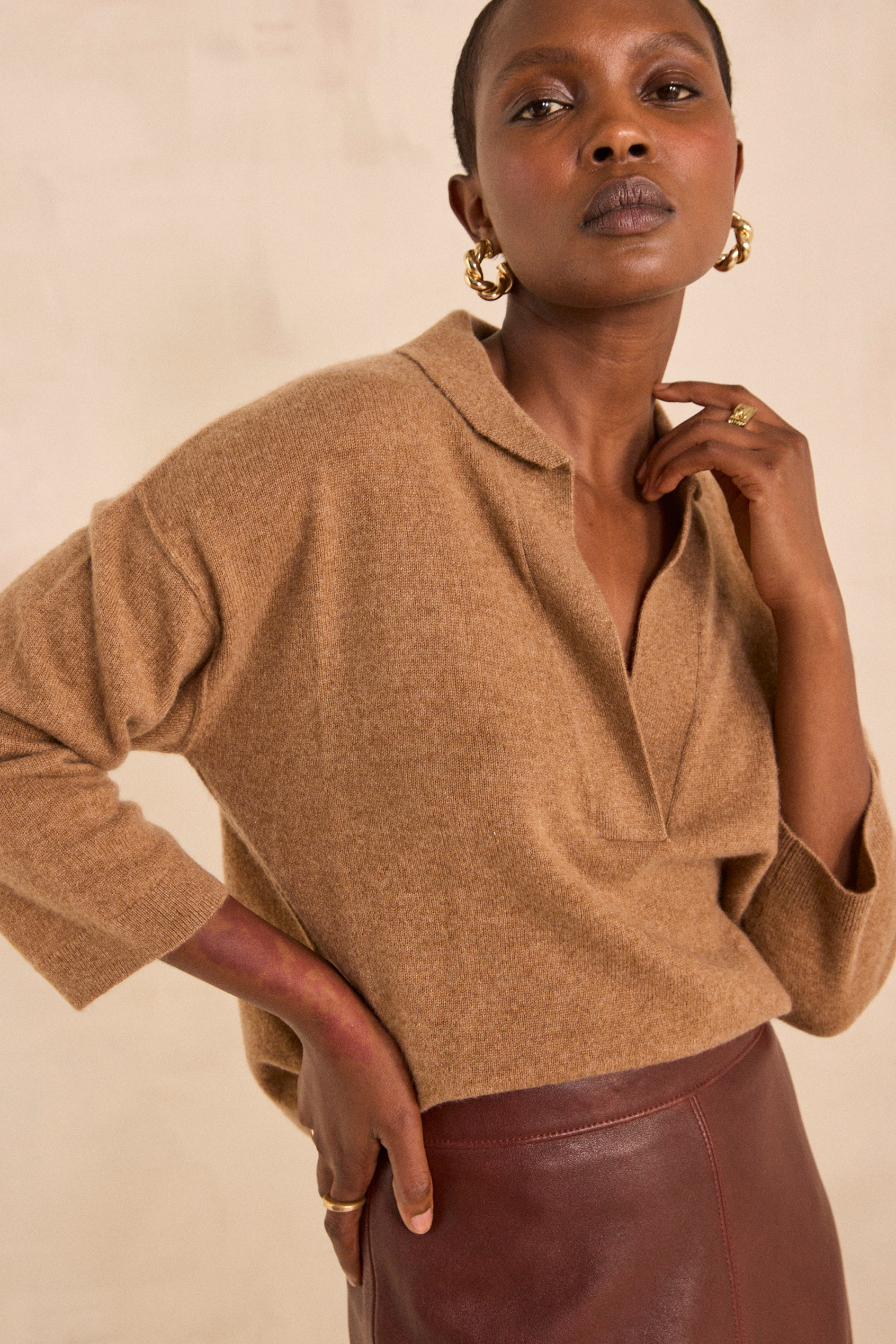 maison de Dolce. ♡2wayスリーブトップス ALICIA long sleeve cashmere sweater woman | CAMEL | Maison 123