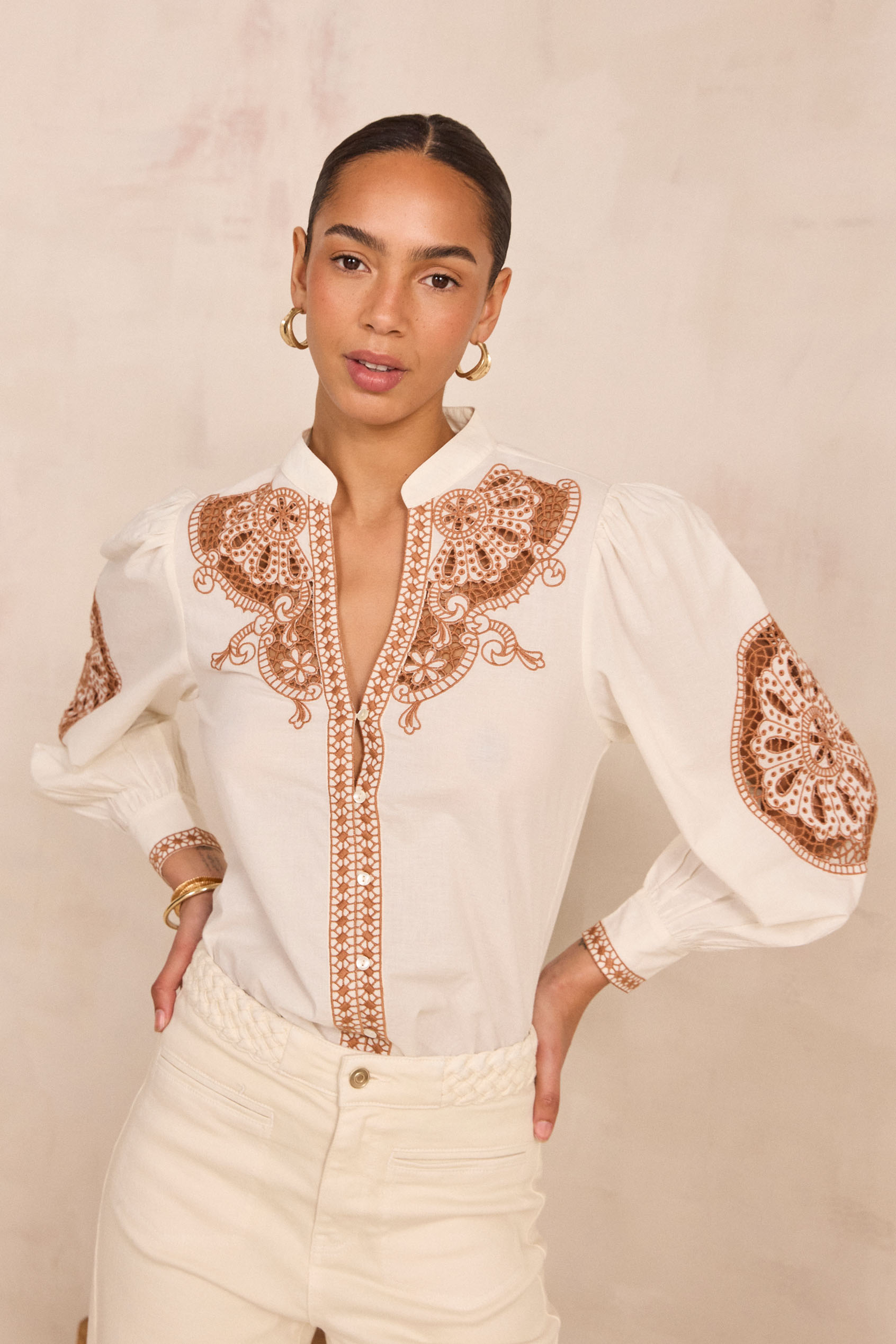Long sleeve cotton embroidered blouse DESTINY woman | ECRU