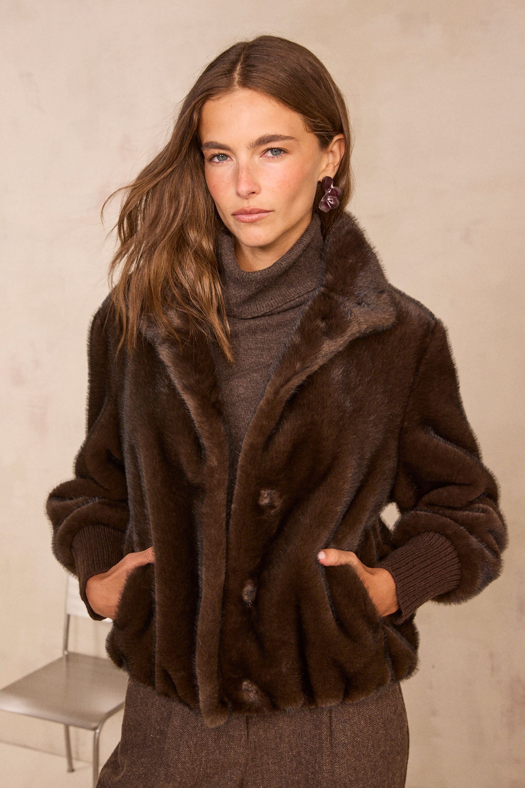 CYNTHIA fluffy textured jacket woman | CHOCOLATE | Maison 123