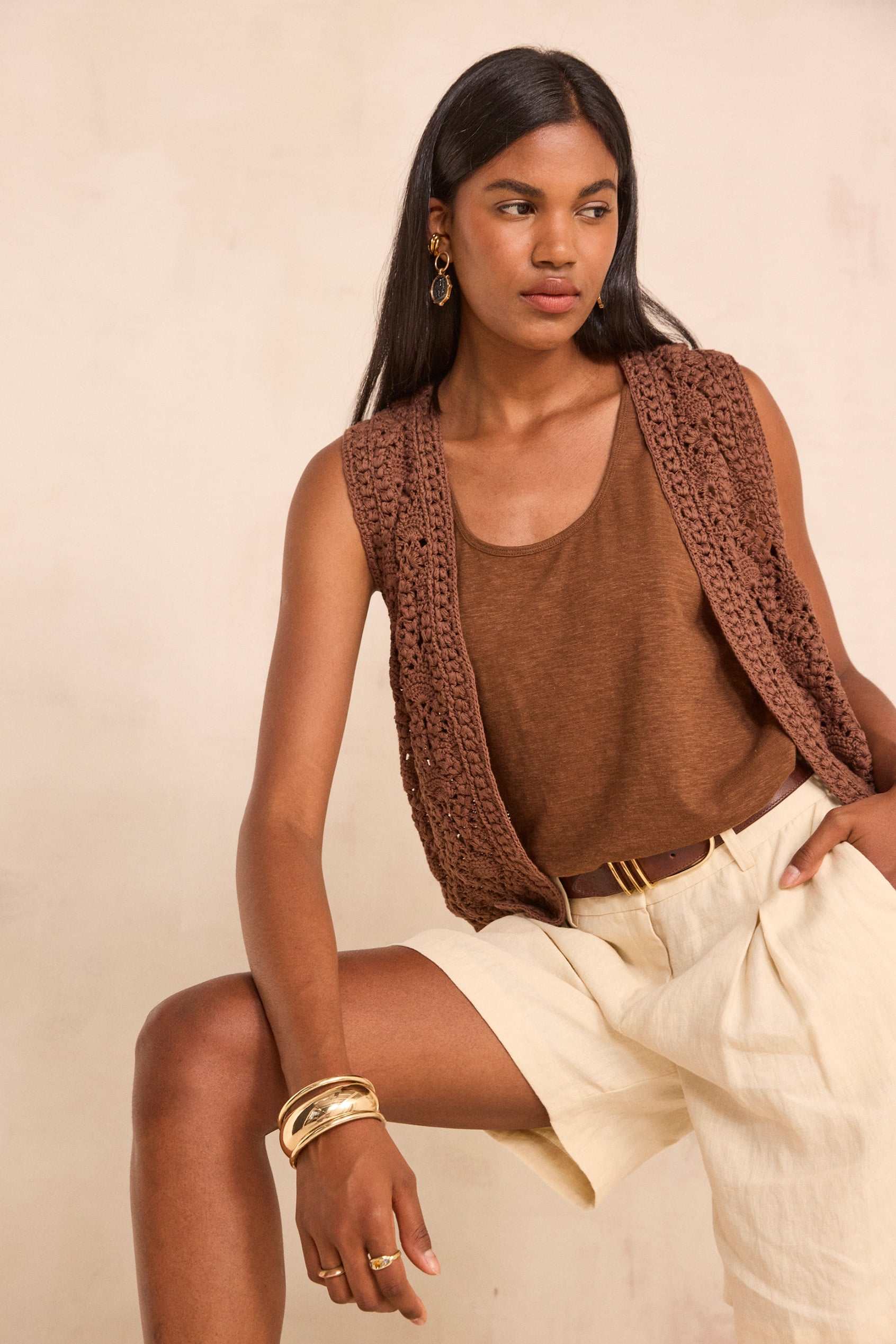 Sleeveless cotton crochet vest ANGELE woman | CARAMEL | Maison 123